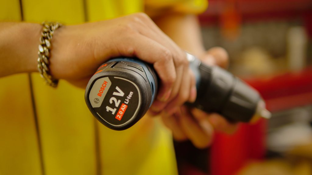 สว่านไร้สาย