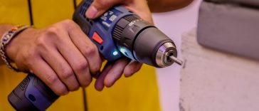 สว่านไร้สาย